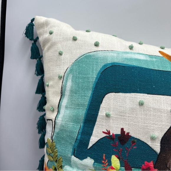 Pioneer Woman Charlie Pillow Bassett Hound Dog Pumpkin Embroidered Fall Truck - Picture 3 of 10